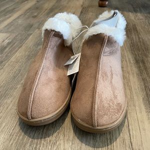 NWT Old Navy moccasin booties